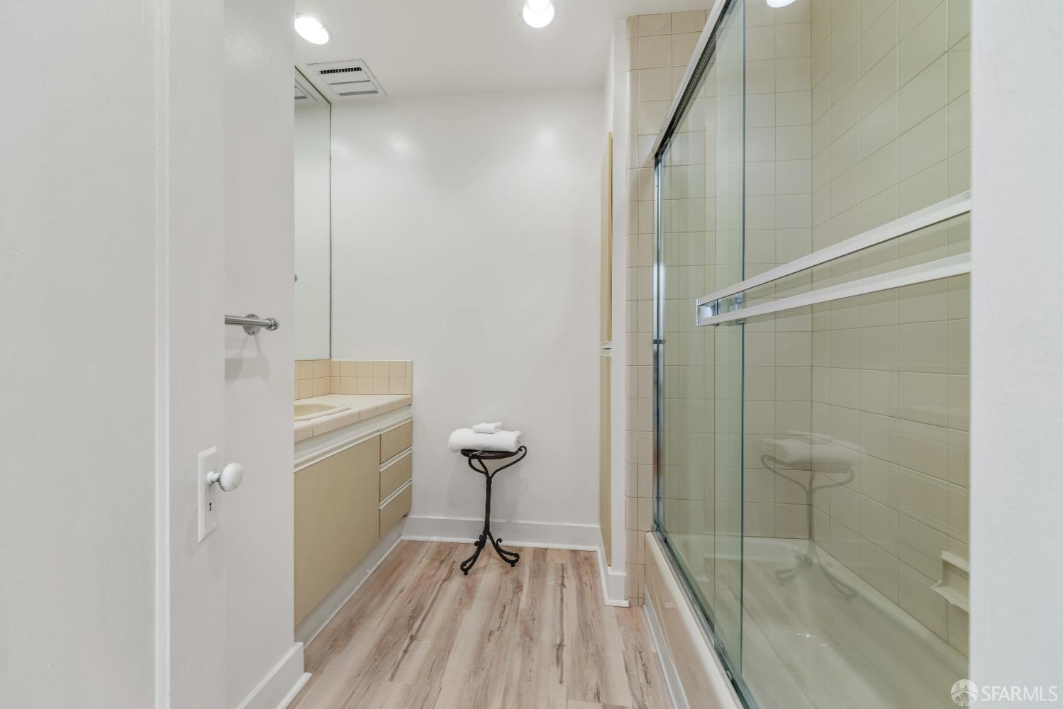 Detail Gallery Image 43 of 87 For 1272 Sacramento St, San Francisco,  CA 94108 - – Beds | – Baths