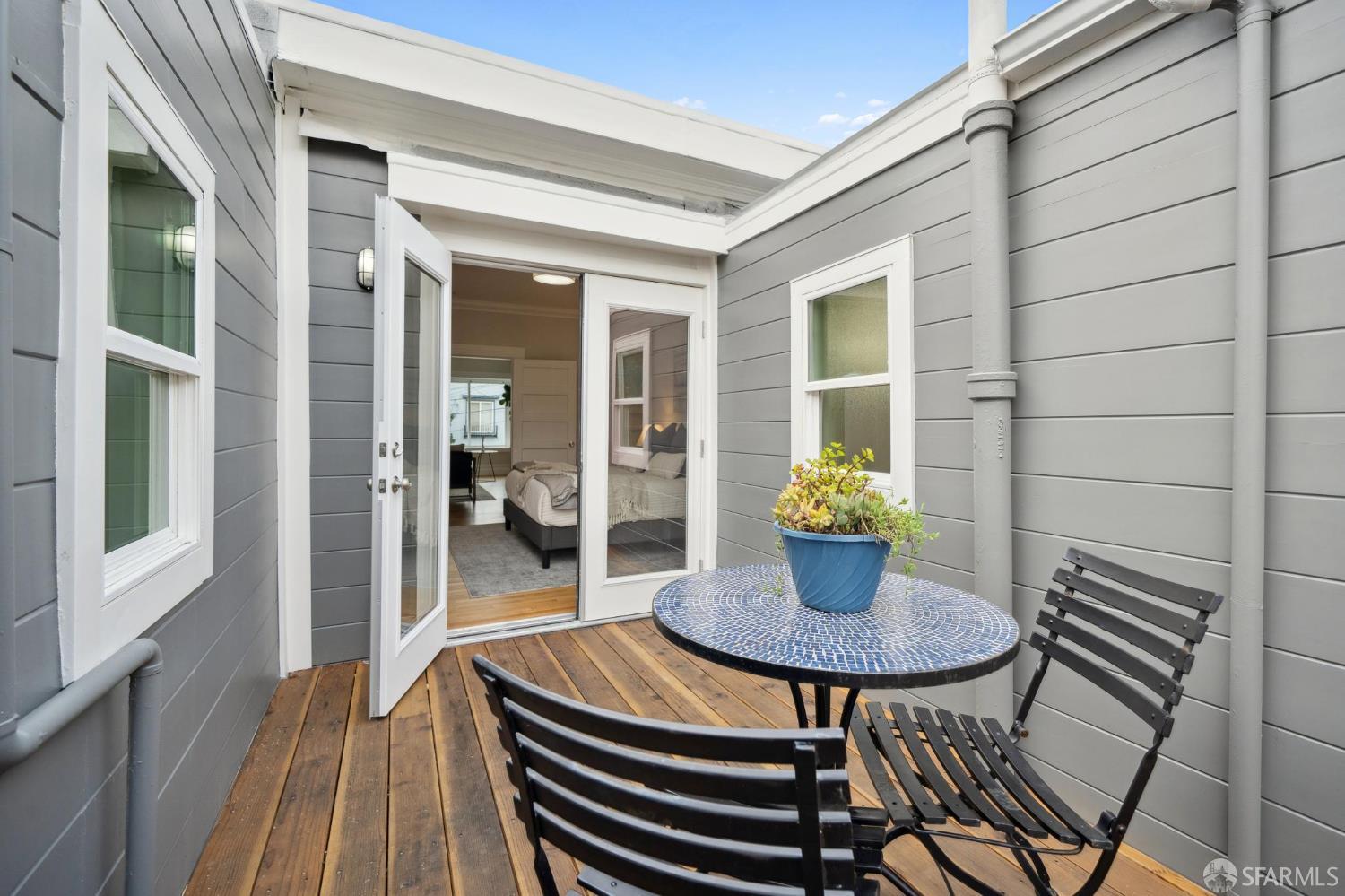 Detail Gallery Image 23 of 37 For 4025 Folsom St, San Francisco,  CA 94110 - 3 Beds | 2/1 Baths