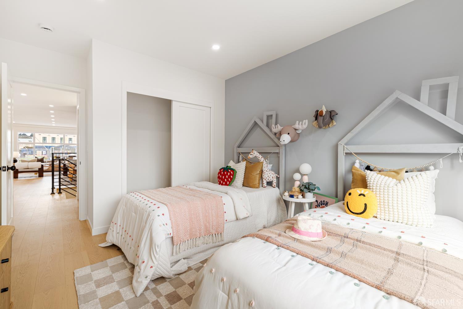 Detail Gallery Image 37 of 79 For 1117 Cayuga Ave, San Francisco,  CA 94112 - 4 Beds | 4 Baths