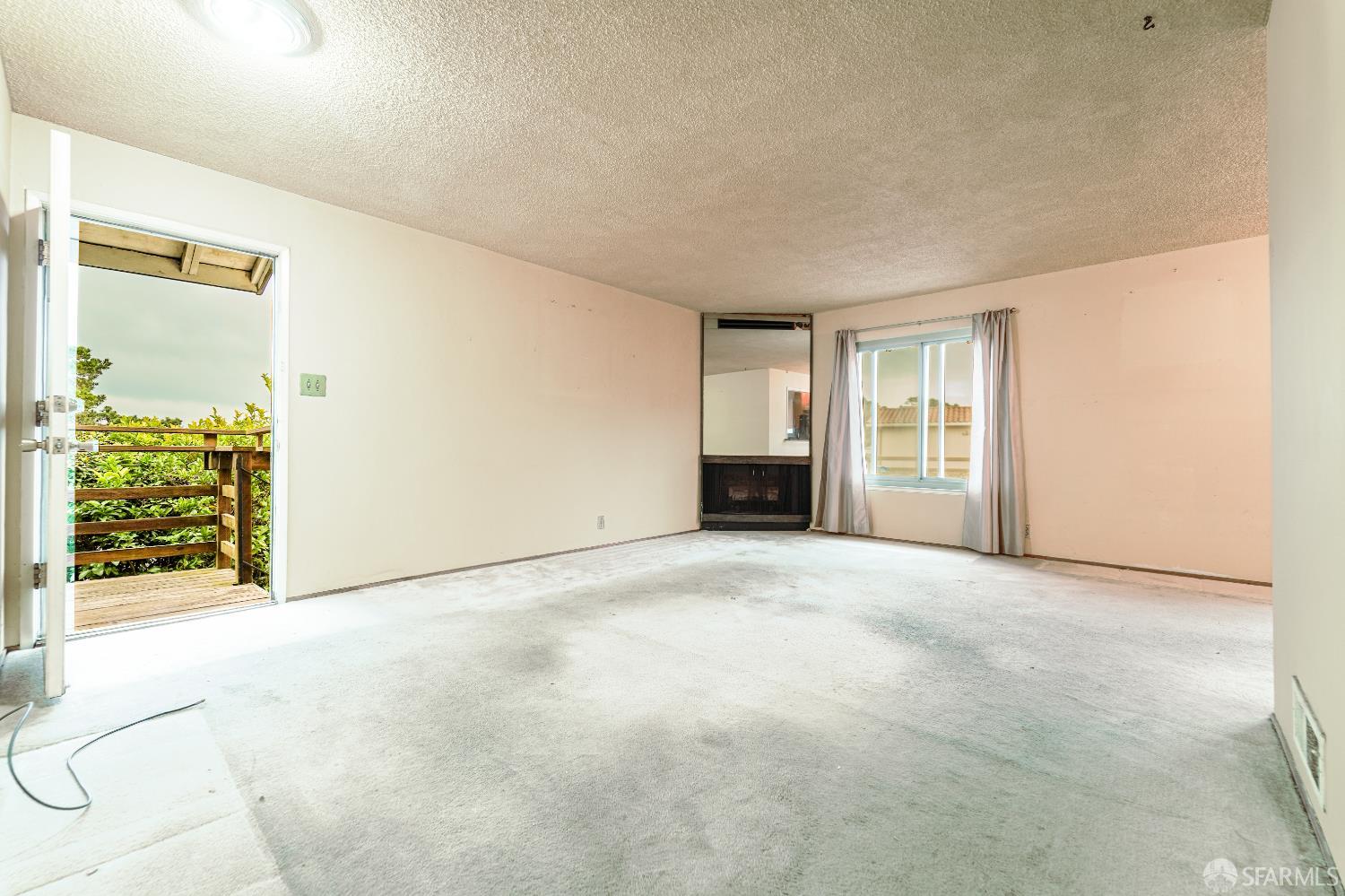 Detail Gallery Image 5 of 27 For 100 Wembley Dr, Daly City,  CA 94015 - 4 Beds | 2 Baths