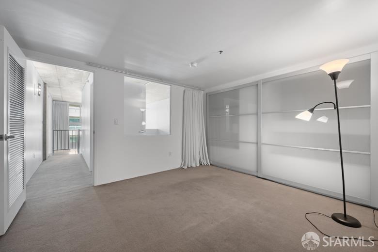 Photo #6: 426093681 Listing: Photo #6