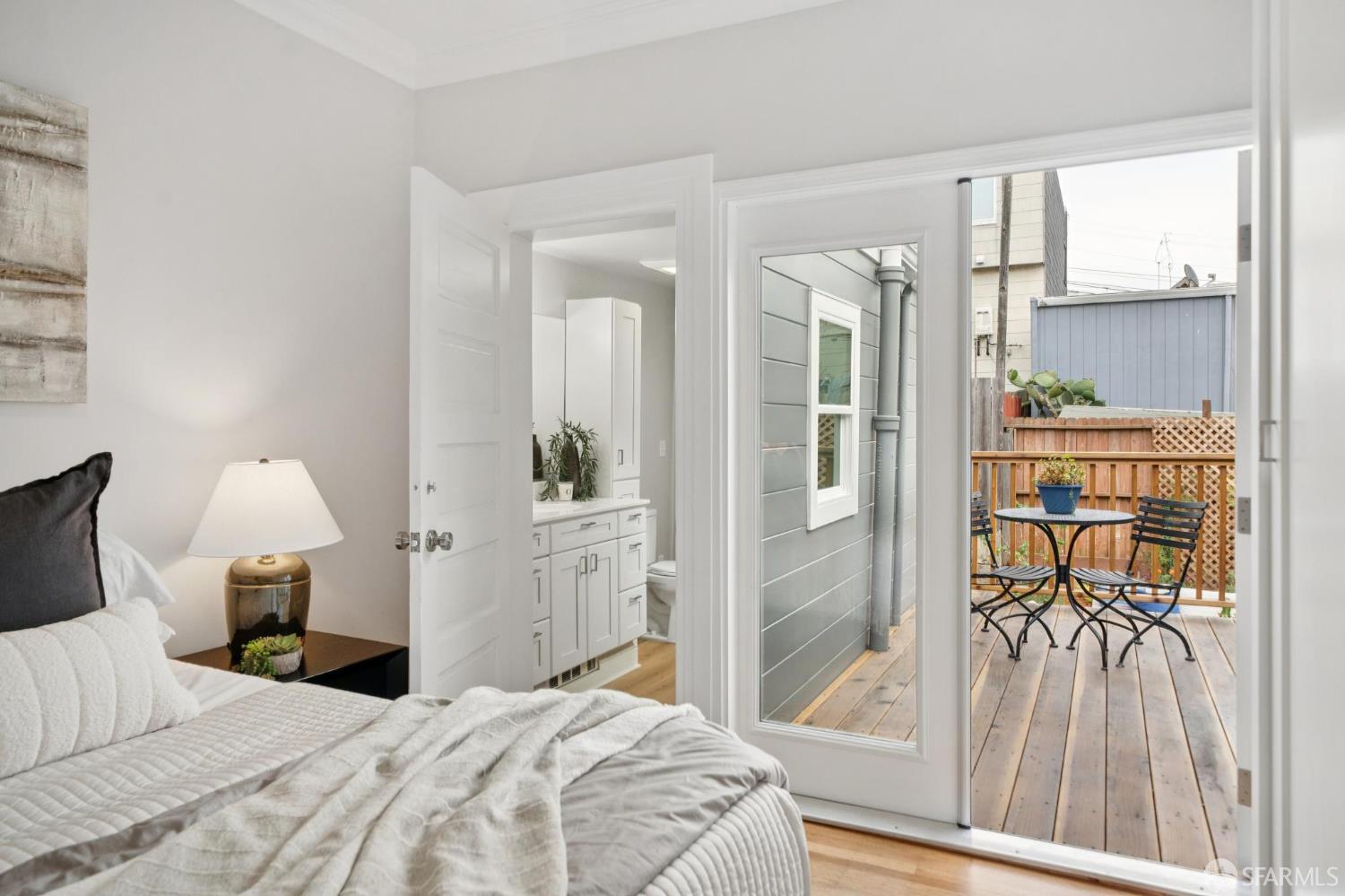 Detail Gallery Image 18 of 37 For 4025 Folsom St, San Francisco,  CA 94110 - 3 Beds | 2/1 Baths