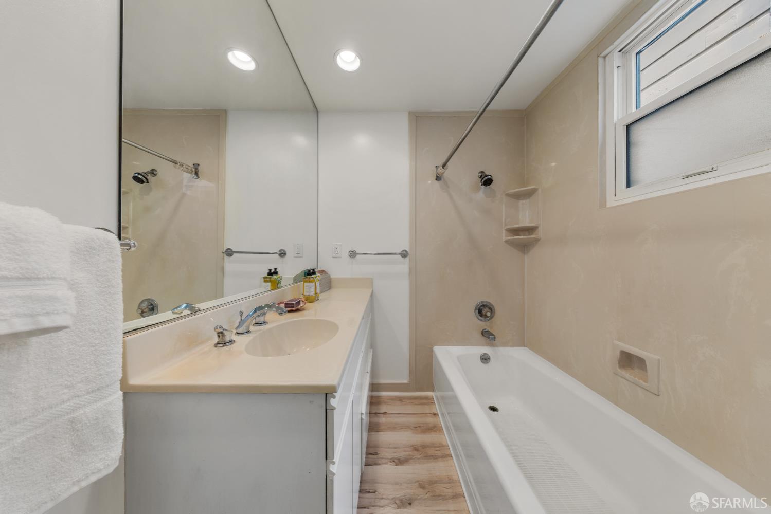 Detail Gallery Image 49 of 87 For 1272 Sacramento St, San Francisco,  CA 94108 - – Beds | – Baths