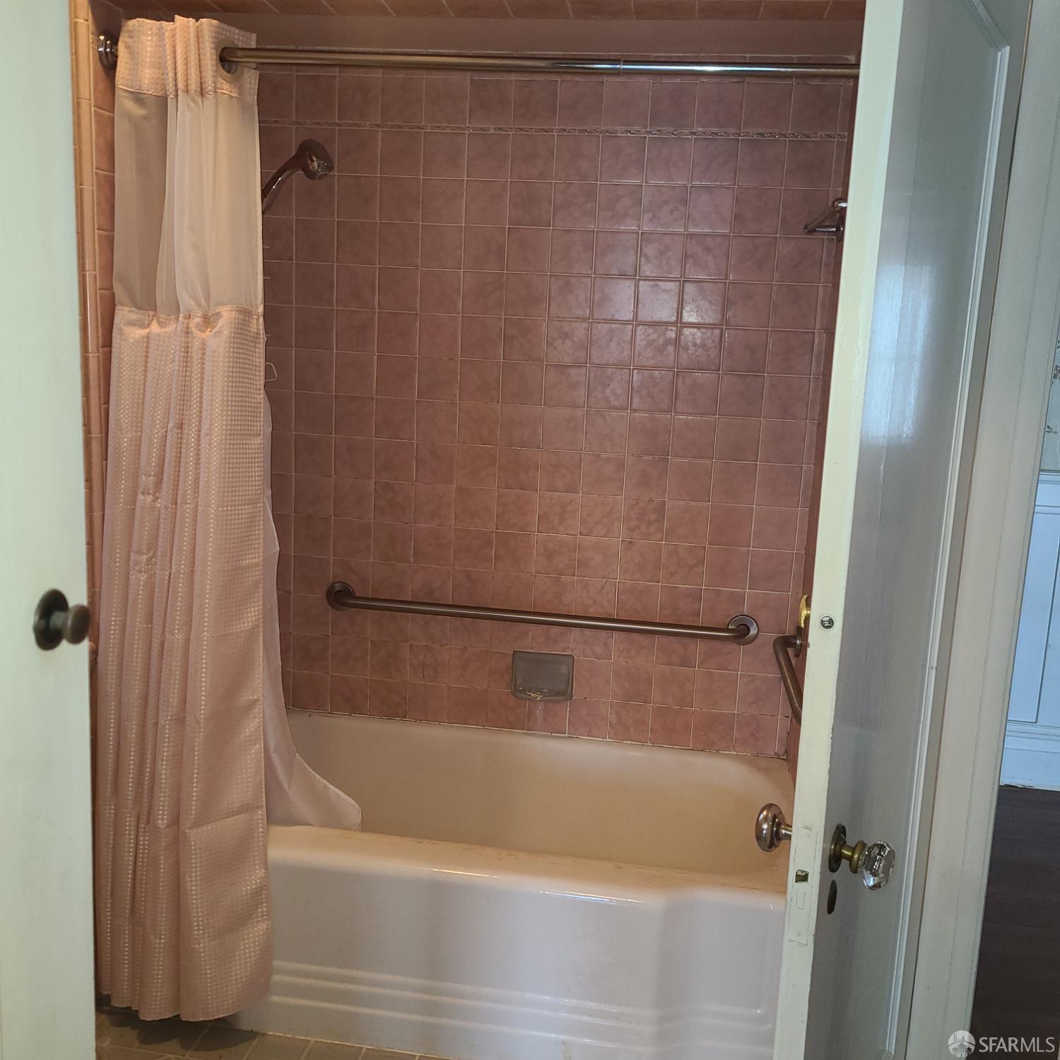 Detail Gallery Image 31 of 56 For 519 12th Ave, San Francisco,  CA 94118 - 4 Beds | 1/2 Baths