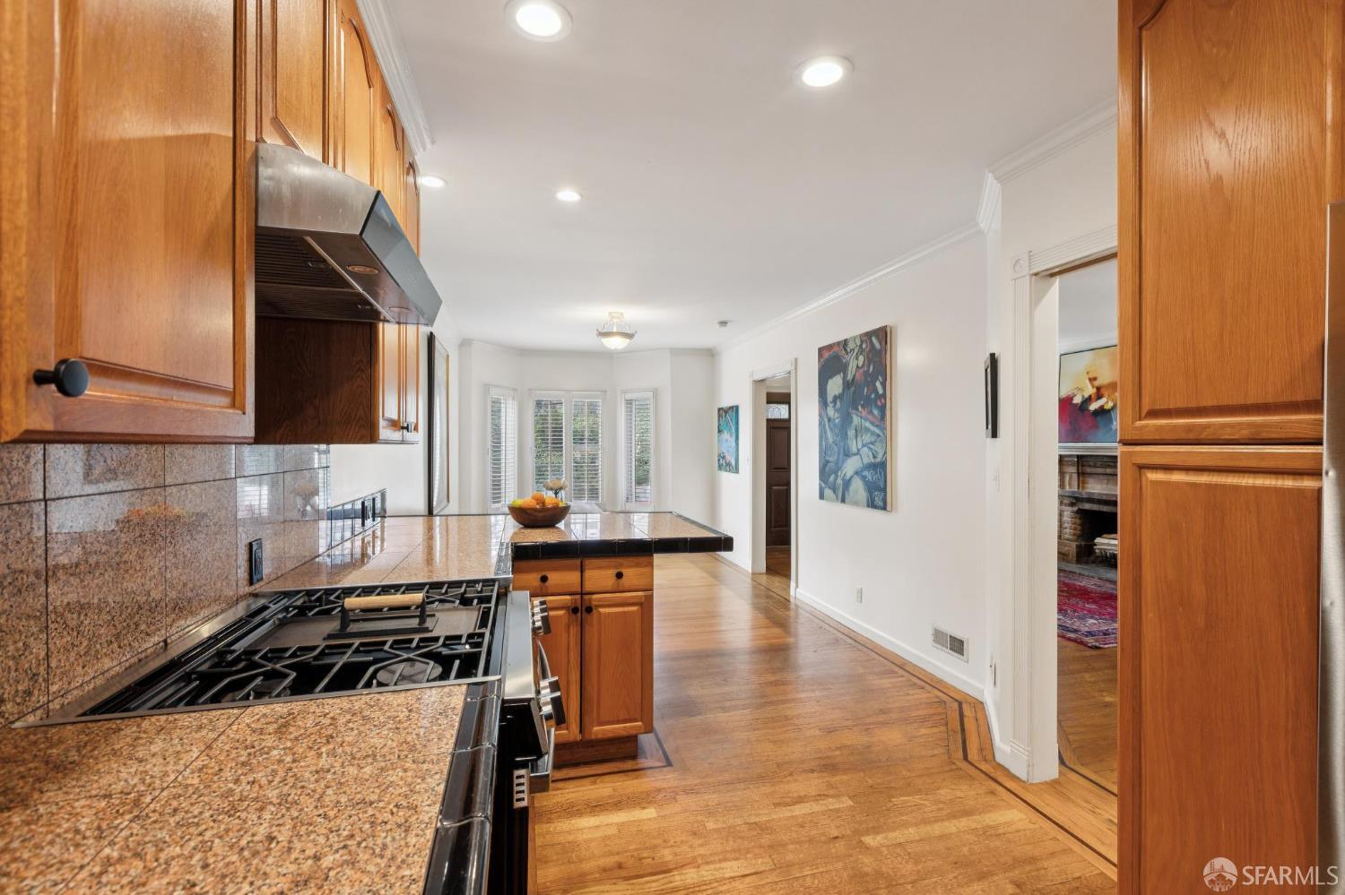 Detail Gallery Image 13 of 40 For 11 Lyell St, San Francisco,  CA 94112 - 4 Beds | 3 Baths