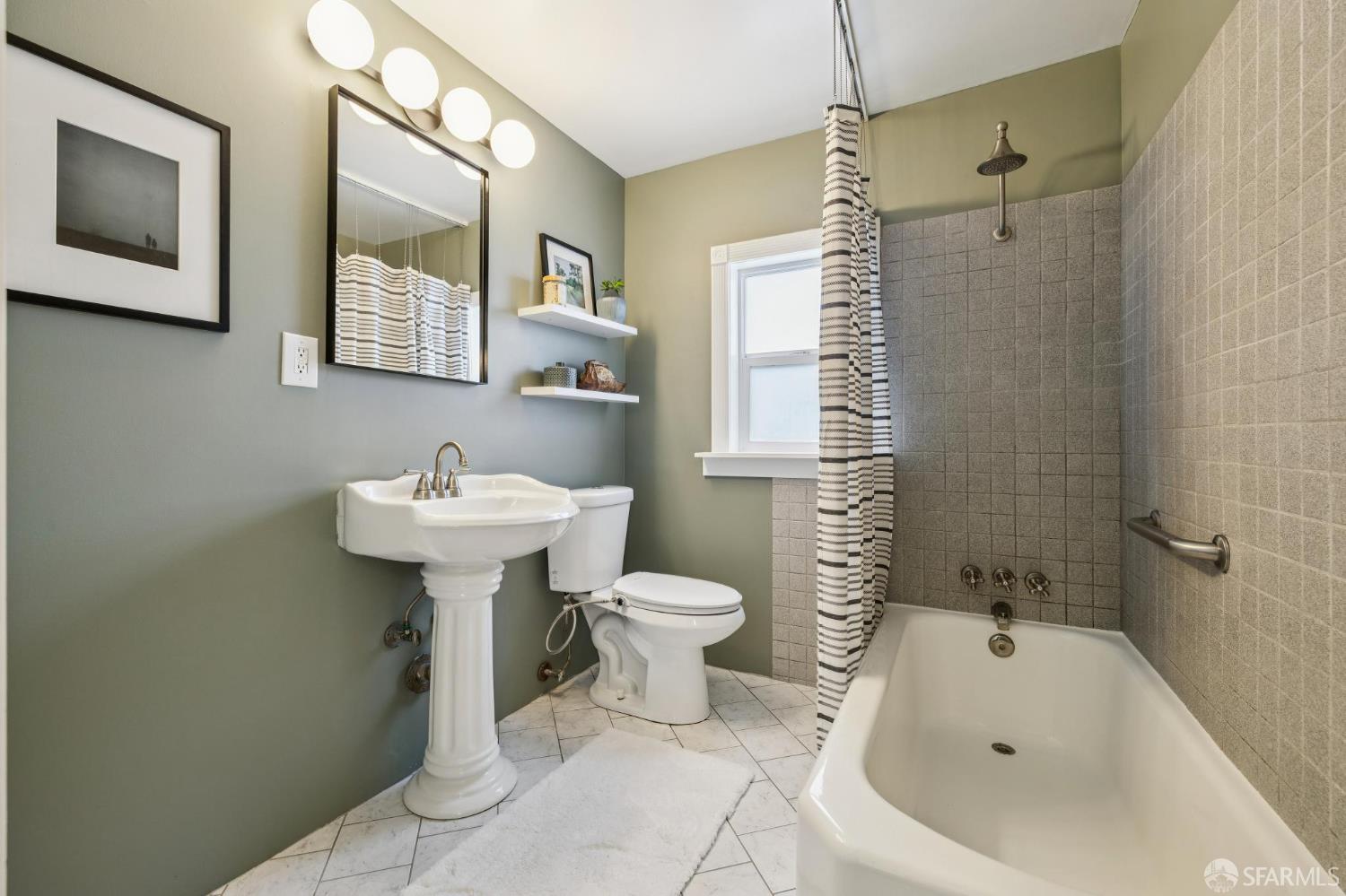 Detail Gallery Image 28 of 51 For 662 Lisbon St, San Francisco,  CA 94112 - 2 Beds | 1 Baths