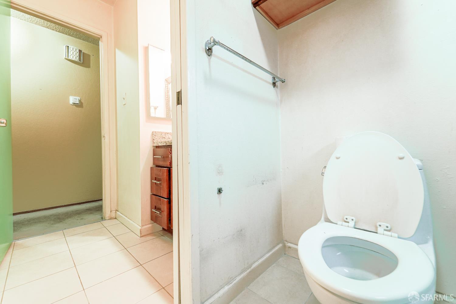 Detail Gallery Image 18 of 27 For 100 Wembley Dr, Daly City,  CA 94015 - 4 Beds | 2 Baths