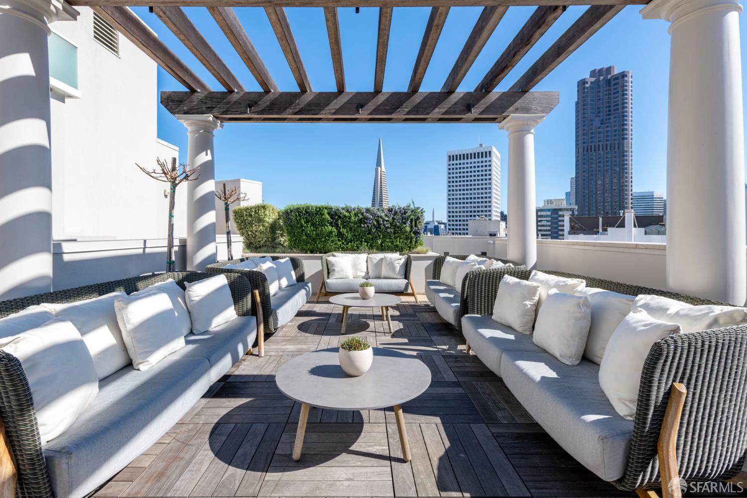 875 California UNIT 407, San Francisco, CA, 94108