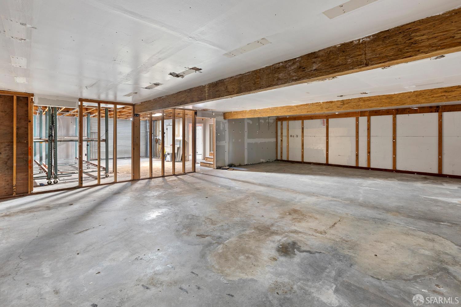 Detail Gallery Image 3 of 10 For 1190 Shafter Ave a,  San Francisco,  CA 94124 - – Beds | – Baths