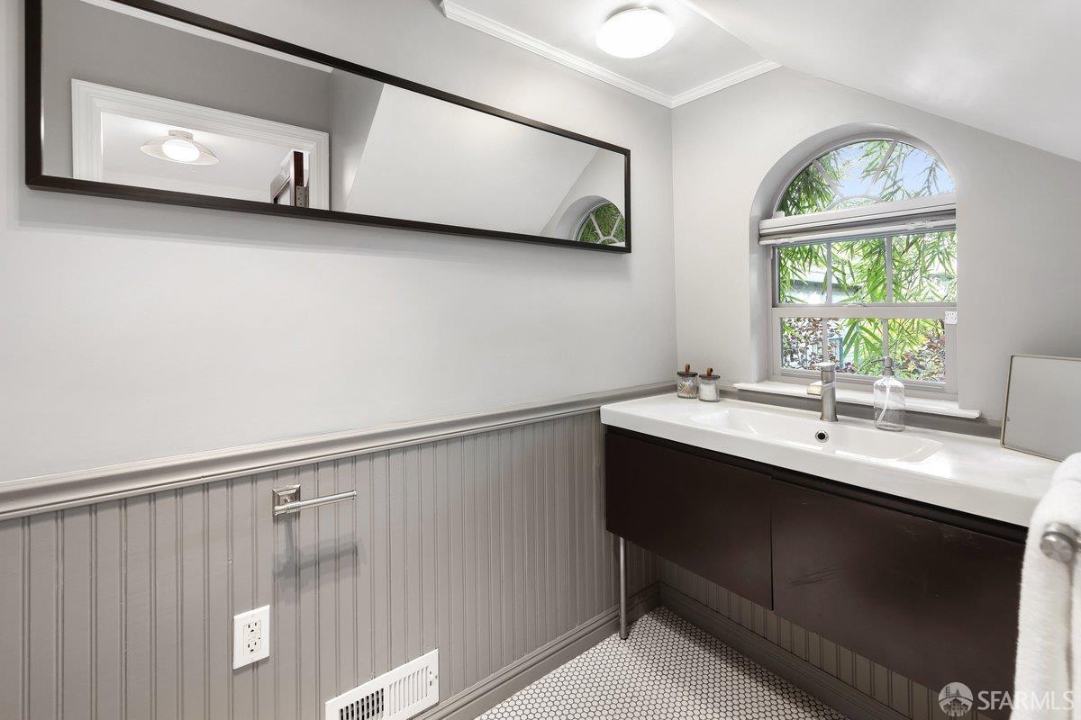 Detail Gallery Image 32 of 55 For 739 Congo St, San Francisco,  CA 94131 - 3 Beds | 2/1 Baths