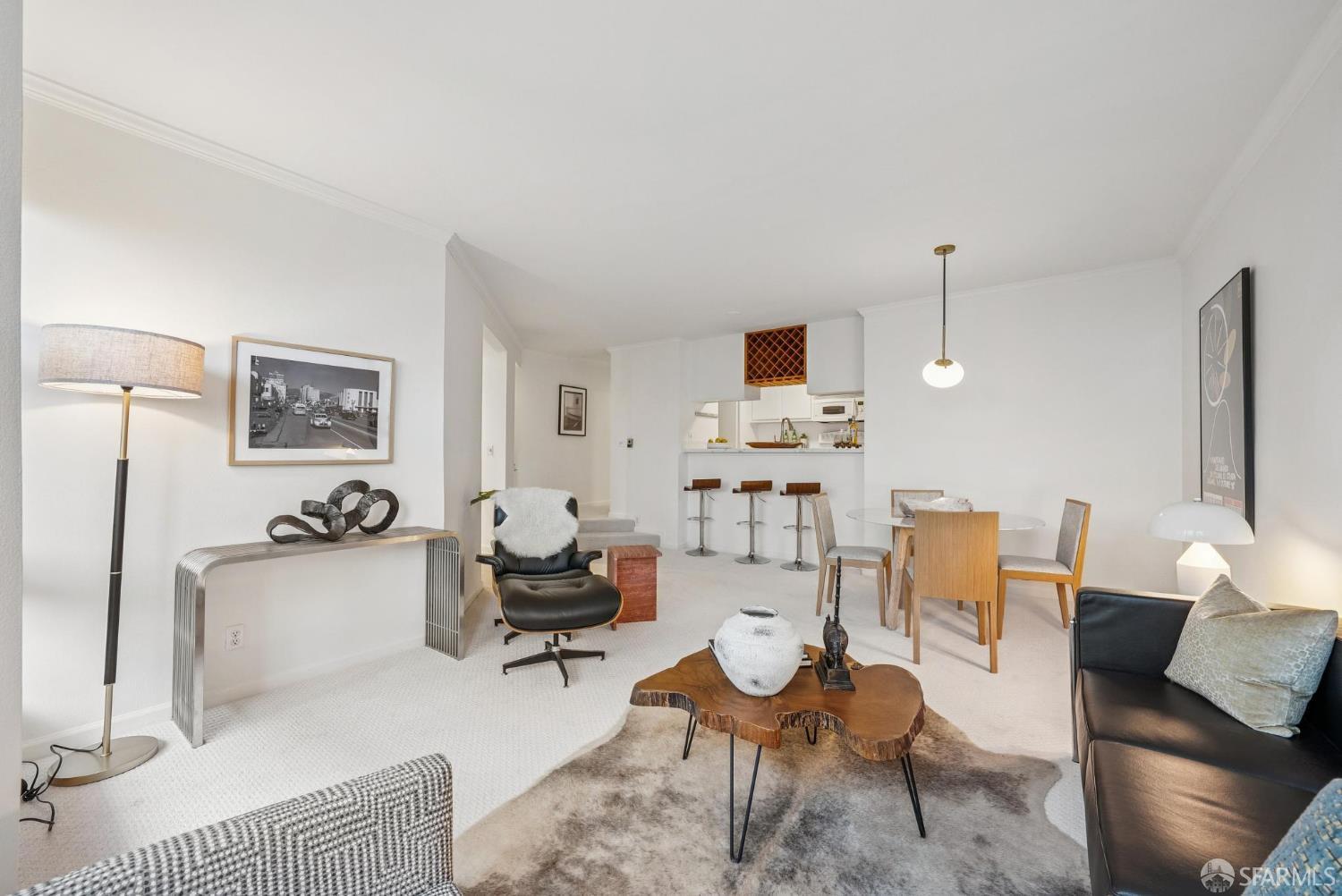 Detail Gallery Image 6 of 27 For 460 Francisco St #204,  San Francisco,  CA 94133 - 2 Beds | 1 Baths