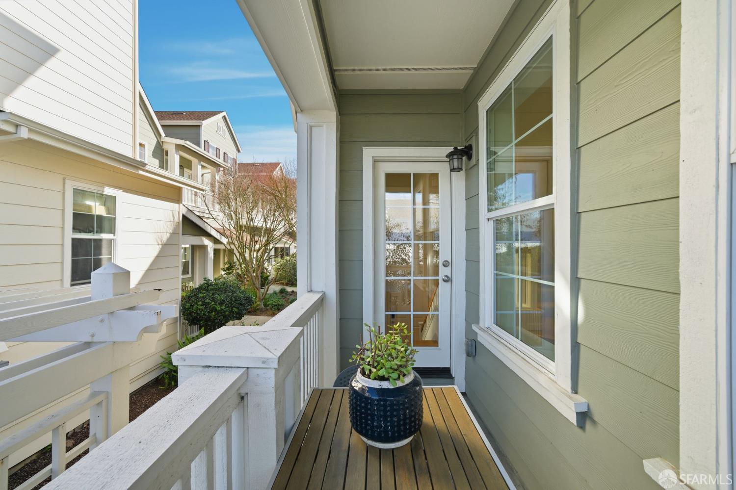 Detail Gallery Image 8 of 58 For 2267 Northshore Dr, Point Richmond,  CA 94804 - 3 Beds | 3/1 Baths