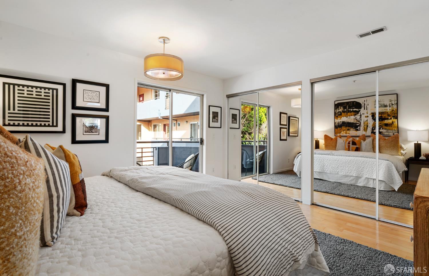 Detail Gallery Image 26 of 40 For 342 Hayes St a,  San Francisco,  CA 94102 - 2 Beds | 2/1 Baths