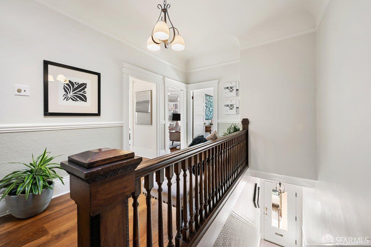 Detail Gallery Image 4 of 59 For 359 Church St, San Francisco,  CA 94114 - 3 Beds | 1/1 Baths