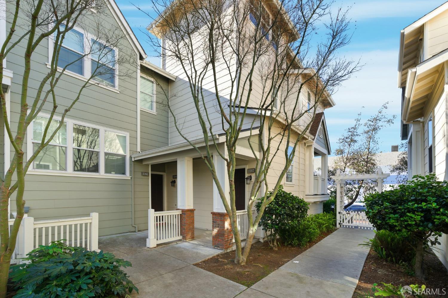 Detail Gallery Image 40 of 58 For 2267 Northshore Dr, Point Richmond,  CA 94804 - 3 Beds | 3/1 Baths