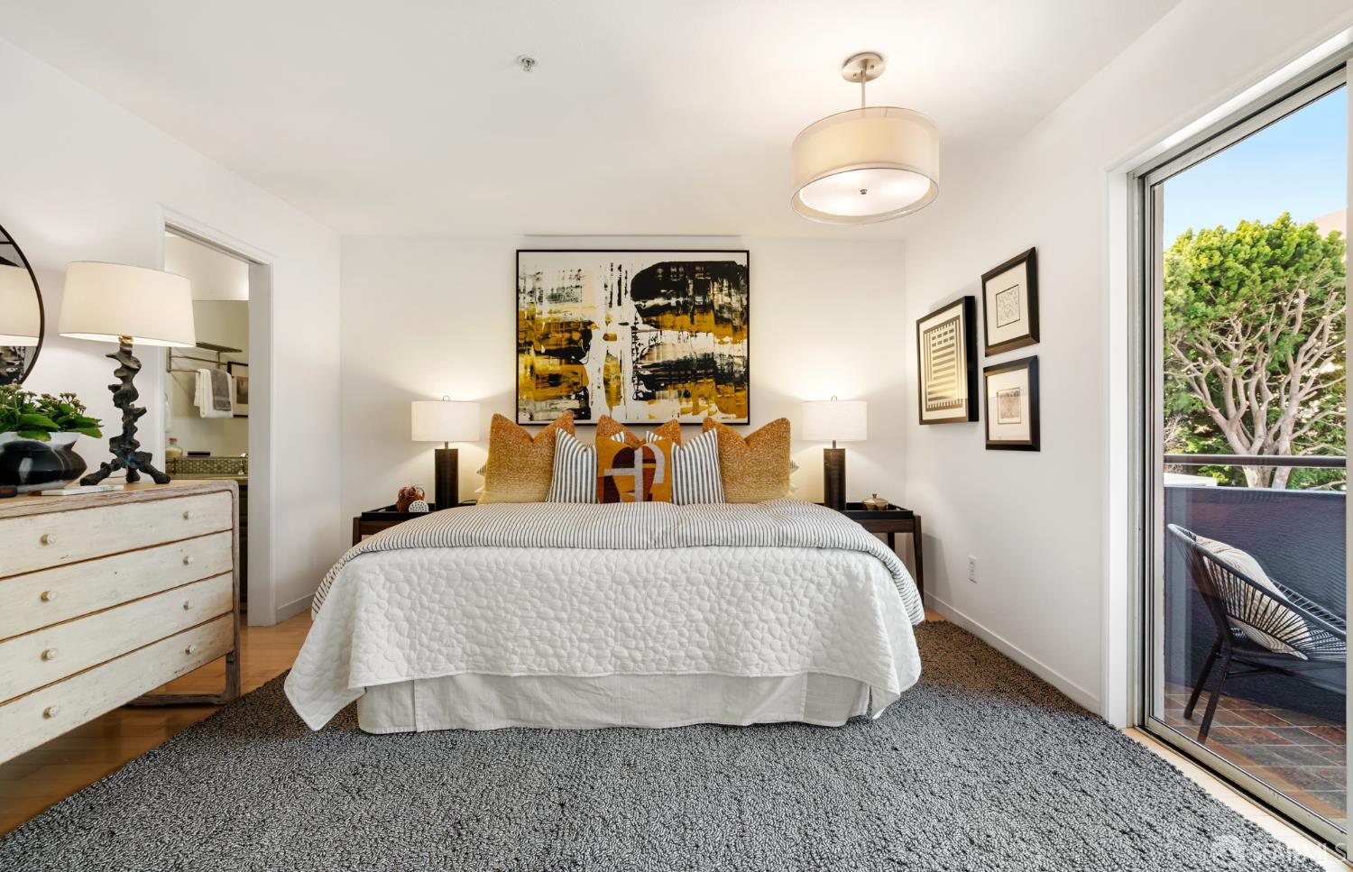 Detail Gallery Image 25 of 40 For 342 Hayes St a,  San Francisco,  CA 94102 - 2 Beds | 2/1 Baths