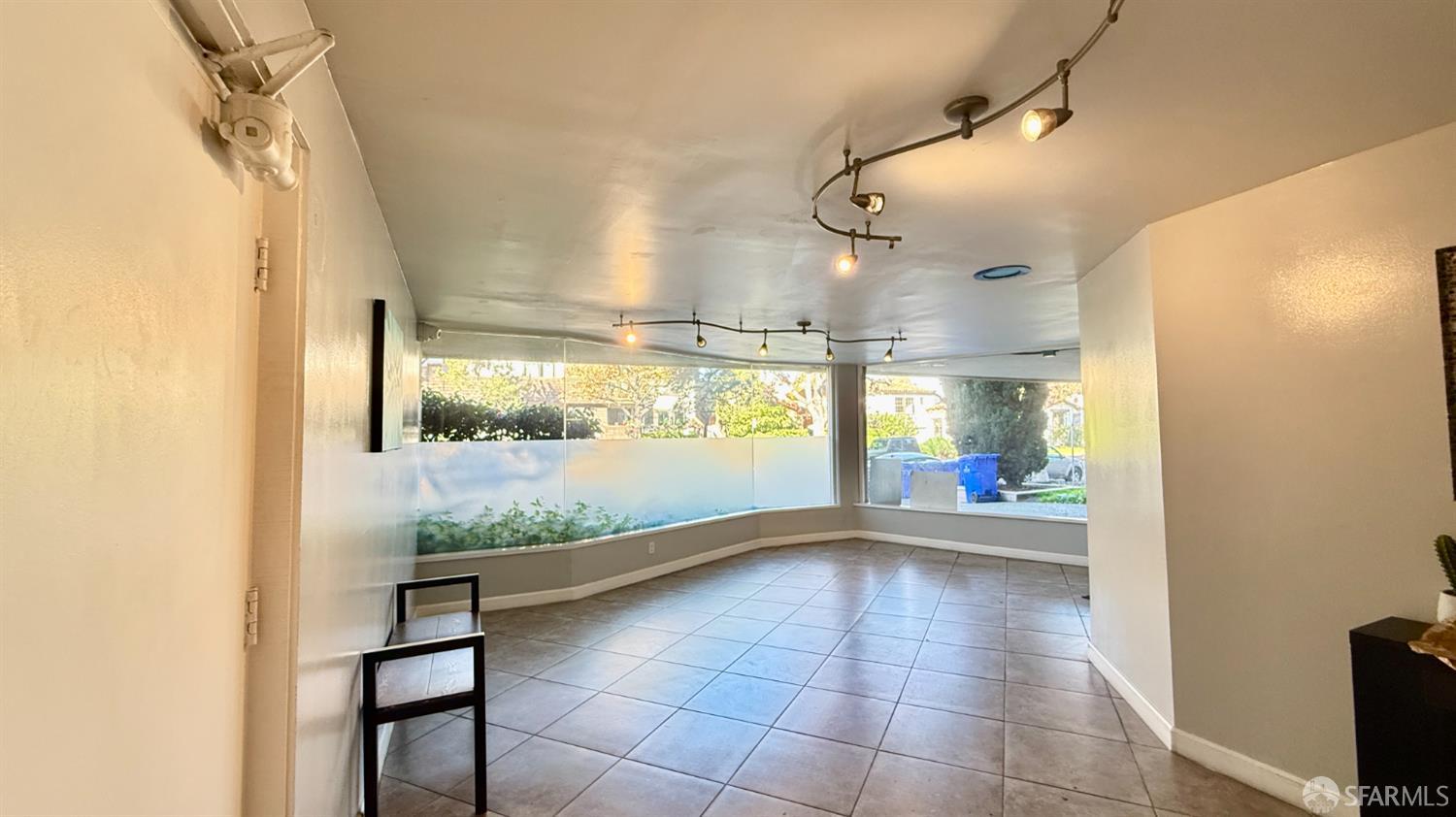 Detail Gallery Image 34 of 37 For 330 Vernon St #111,  Oakland,  CA 94610 - 1 Beds | 1 Baths