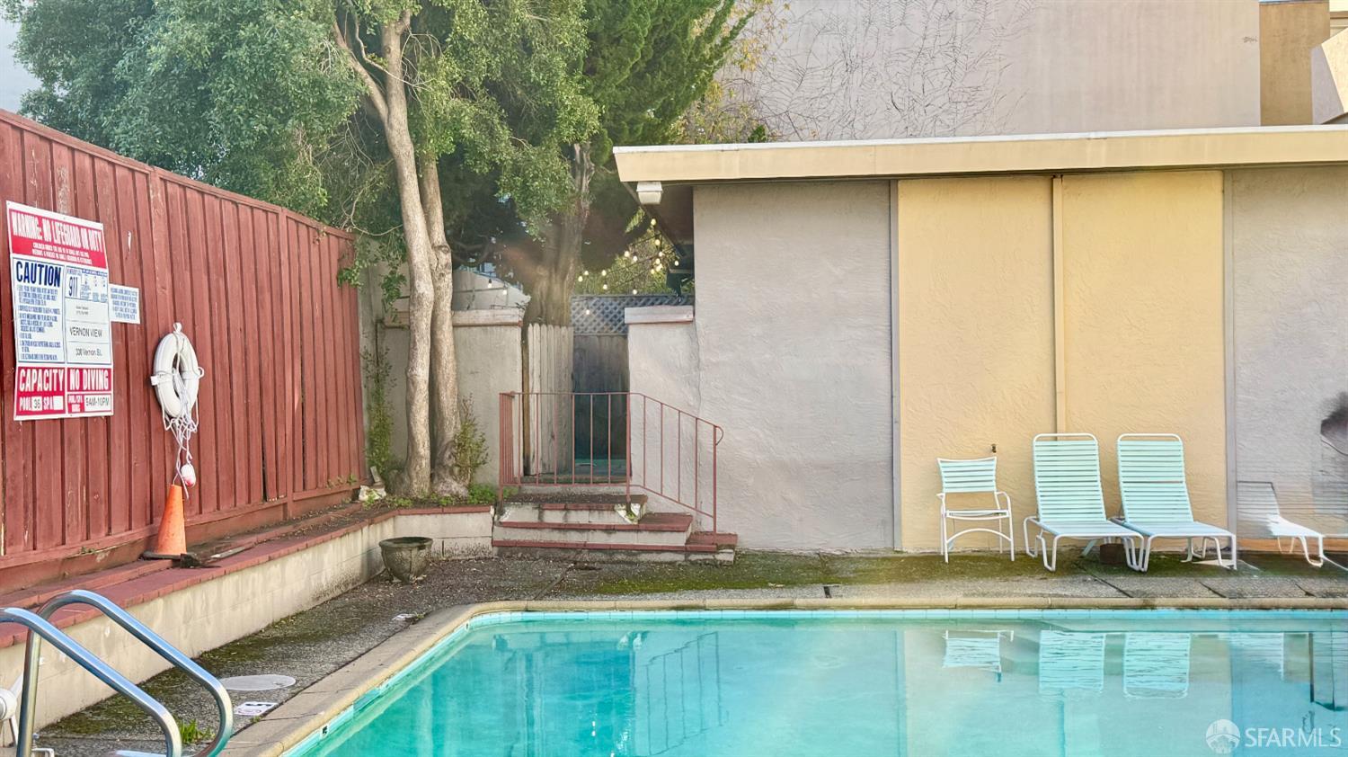 Detail Gallery Image 24 of 37 For 330 Vernon St #111,  Oakland,  CA 94610 - 1 Beds | 1 Baths