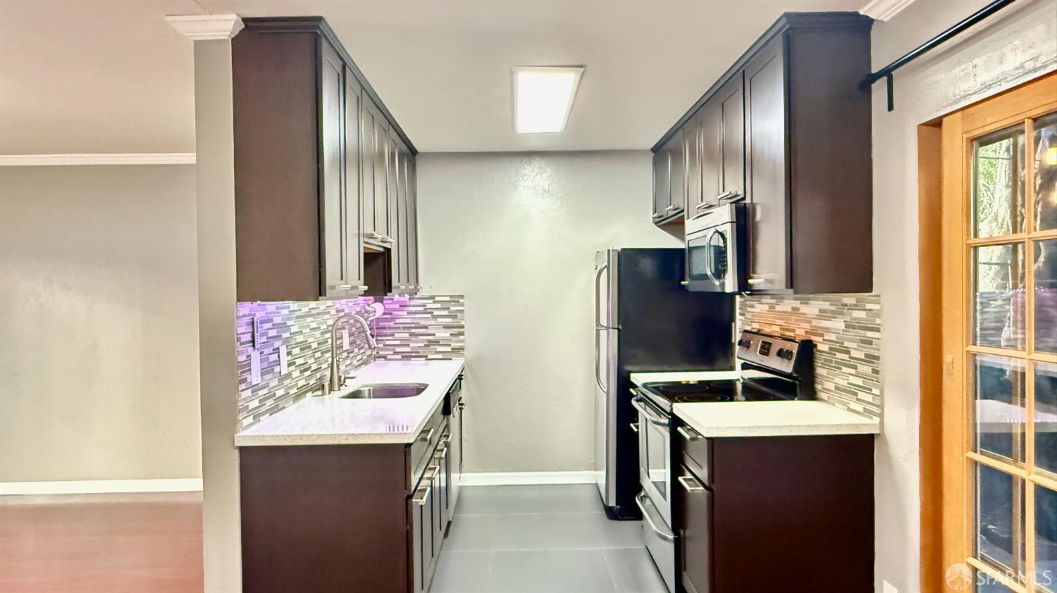 Detail Gallery Image 11 of 37 For 330 Vernon St #111,  Oakland,  CA 94610 - 1 Beds | 1 Baths