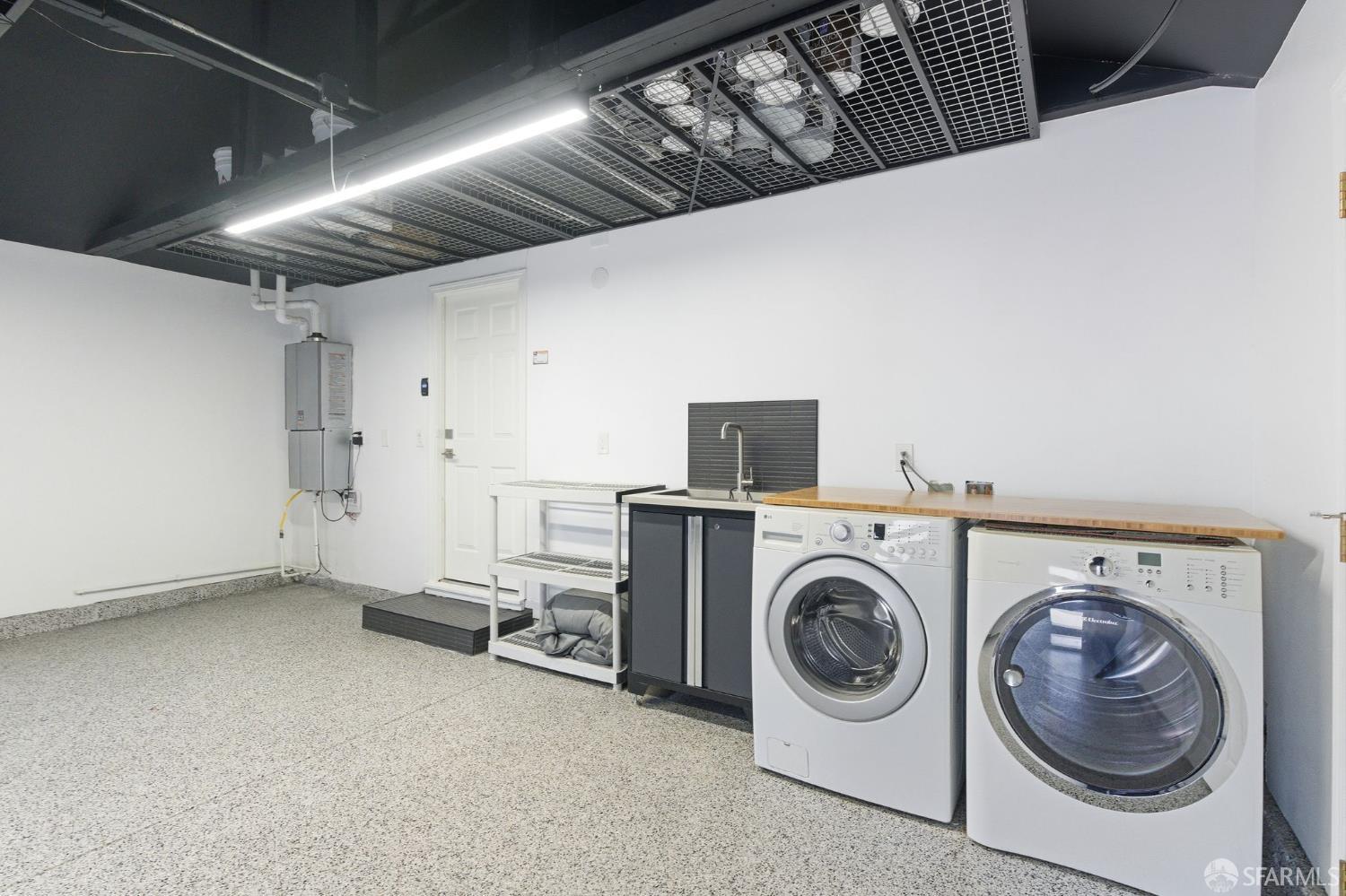 Detail Gallery Image 26 of 27 For 4576 Moran Dr, San Jose,  CA 95129 - 4 Beds | 3 Baths