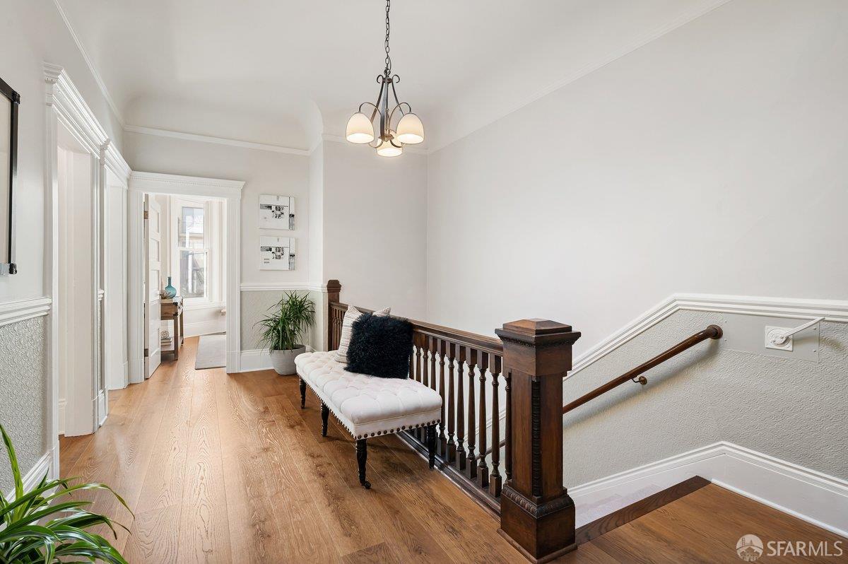 Detail Gallery Image 5 of 59 For 359 Church St, San Francisco,  CA 94114 - 3 Beds | 1/1 Baths