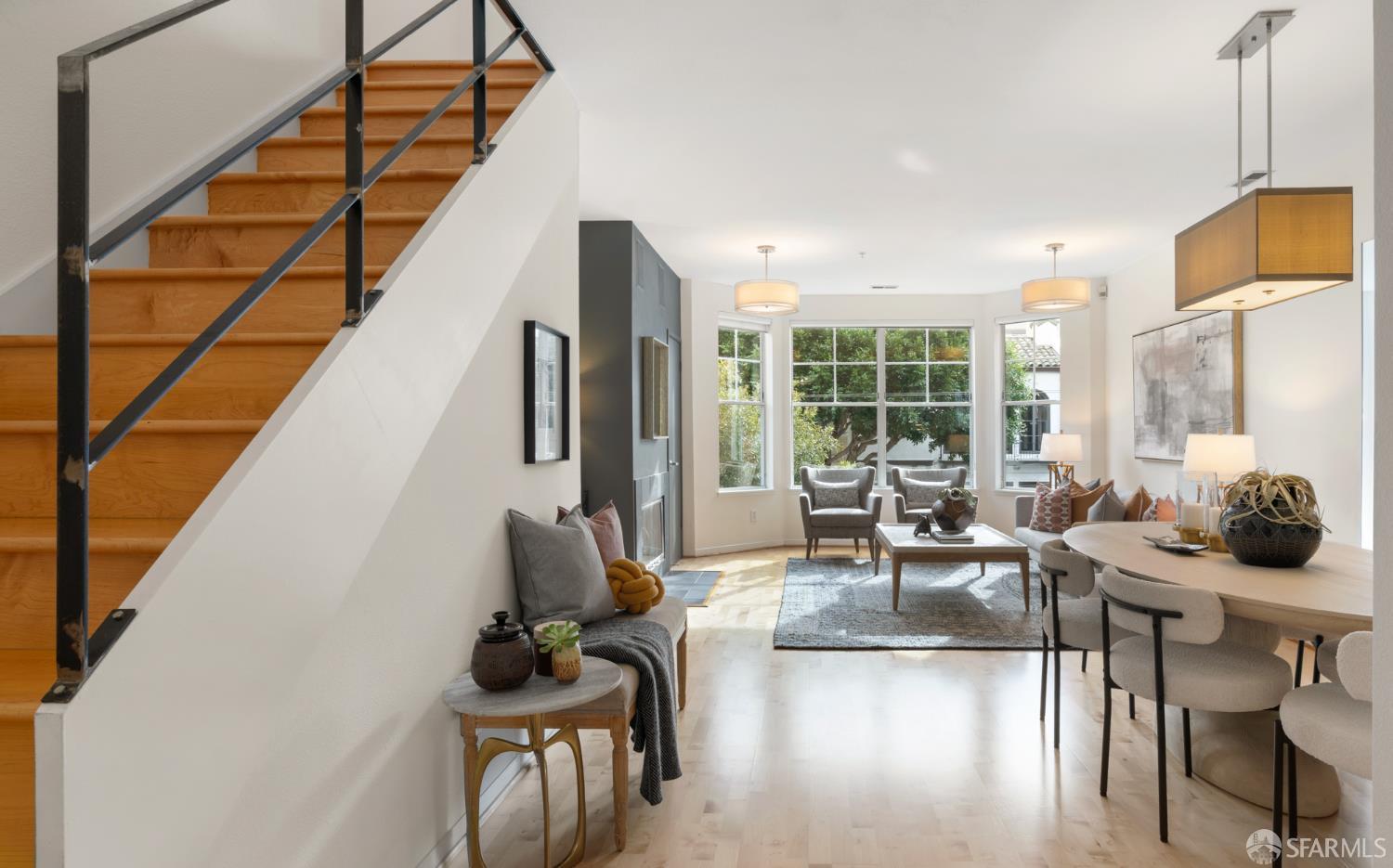 Detail Gallery Image 3 of 40 For 342 Hayes St a,  San Francisco,  CA 94102 - 2 Beds | 2/1 Baths