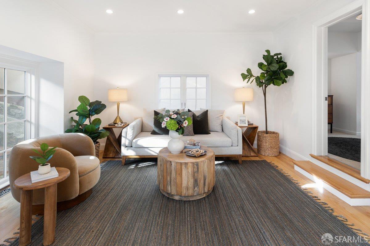 Detail Gallery Image 9 of 55 For 739 Congo St, San Francisco,  CA 94131 - 3 Beds | 2/1 Baths