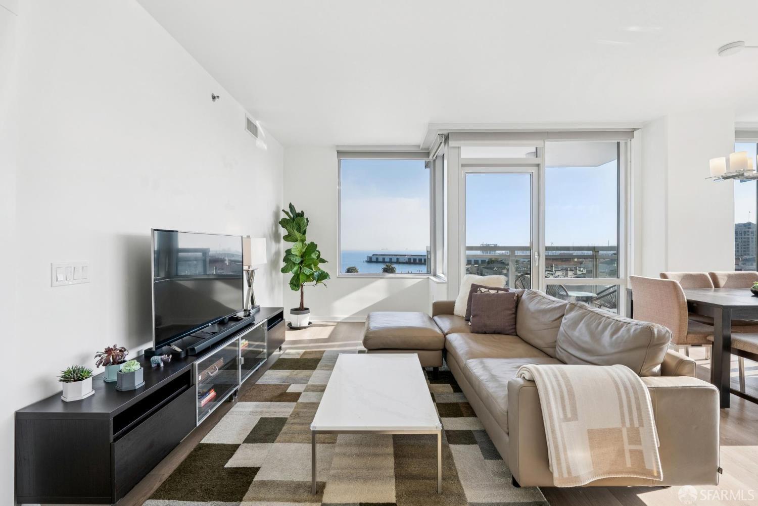 Photo #3: 426098645 Listing: Photo #3