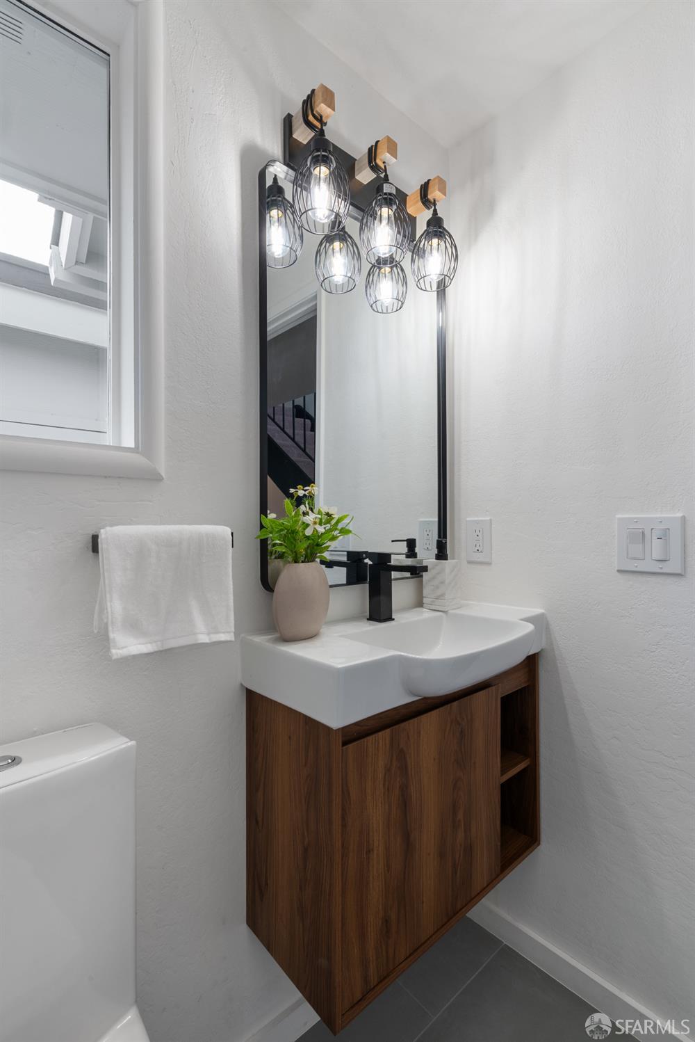 Detail Gallery Image 12 of 61 For 3948 Stein Ct, South San Francisco,  CA 94080 - 3 Beds | 2/1 Baths