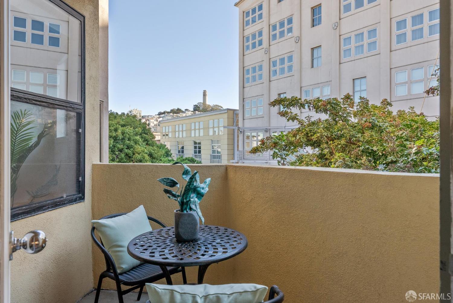 Detail Gallery Image 25 of 27 For 460 Francisco St #204,  San Francisco,  CA 94133 - 2 Beds | 1 Baths