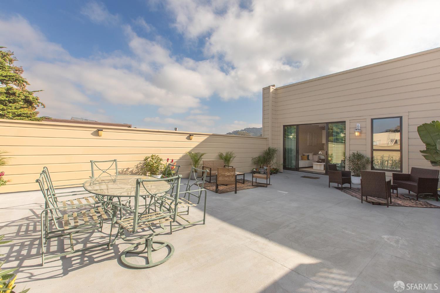 Detail Gallery Image 16 of 25 For 1960 Hayes St #13,  San Francisco,  CA 94117 - 1 Beds | 1/1 Baths