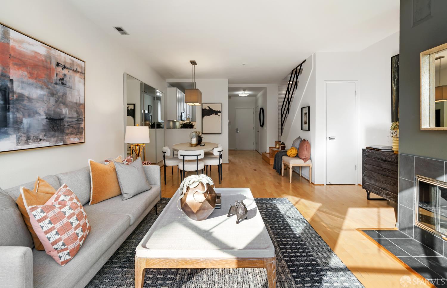 Detail Gallery Image 9 of 40 For 342 Hayes St a,  San Francisco,  CA 94102 - 2 Beds | 2/1 Baths