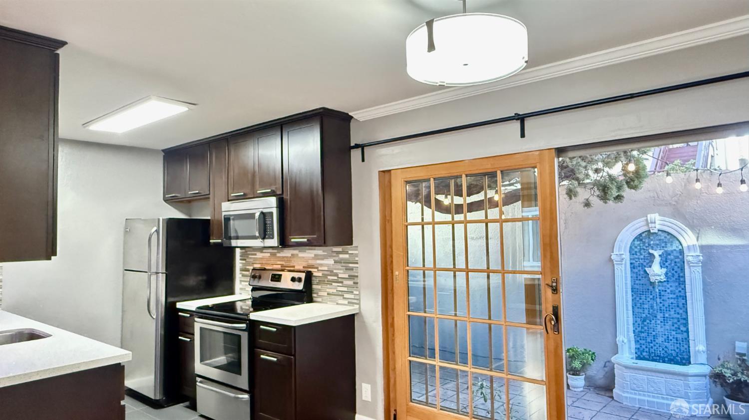 Detail Gallery Image 17 of 37 For 330 Vernon St #111,  Oakland,  CA 94610 - 1 Beds | 1 Baths