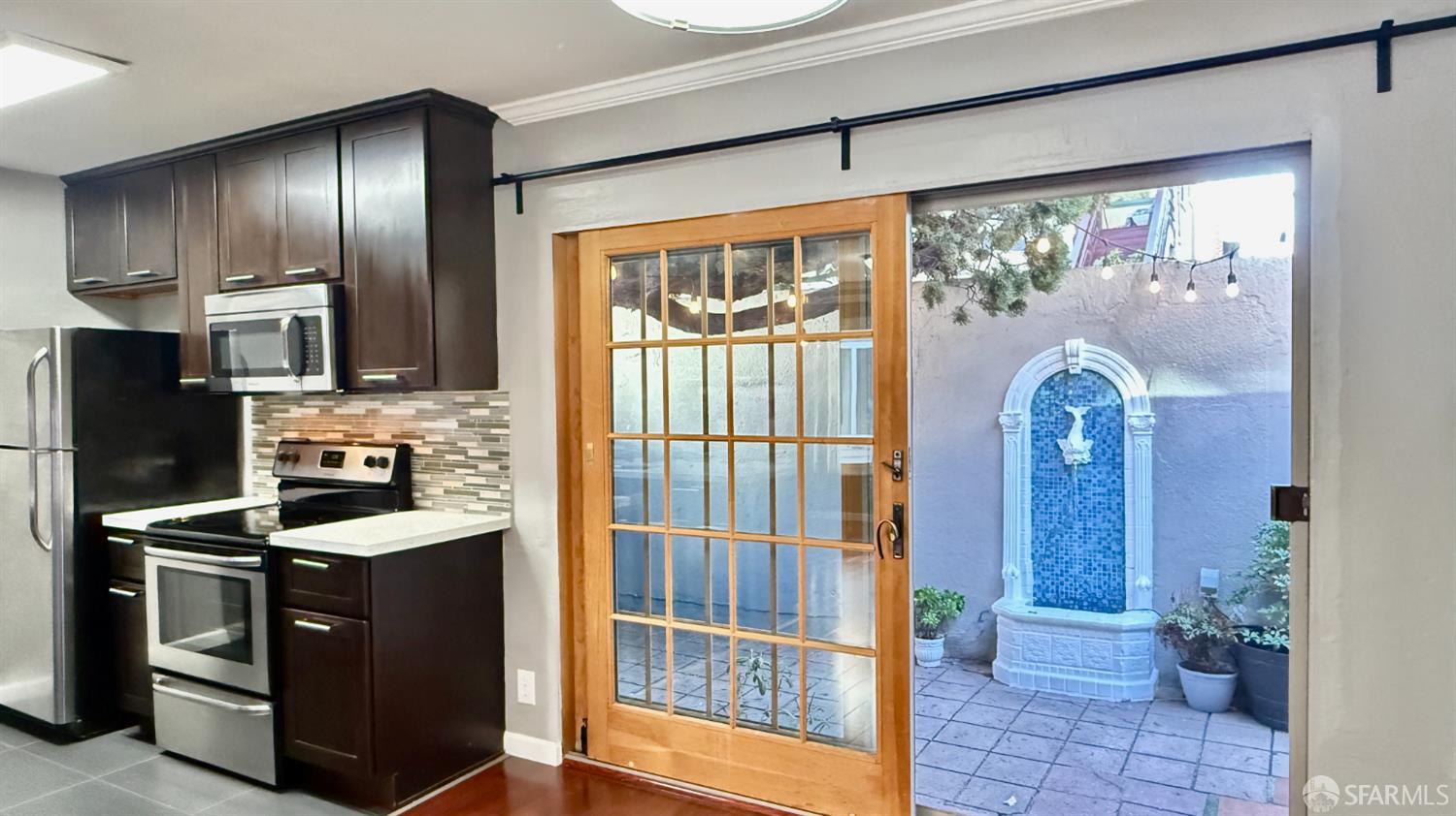 Detail Gallery Image 13 of 37 For 330 Vernon St #111,  Oakland,  CA 94610 - 1 Beds | 1 Baths