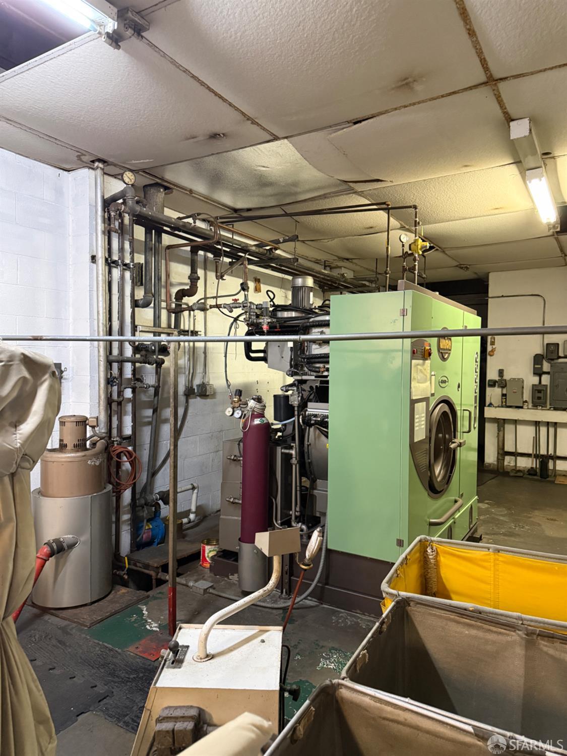 Detail Gallery Image 11 of 14 For 190 14th St, Oakland,  CA 94612 - – Beds | – Baths