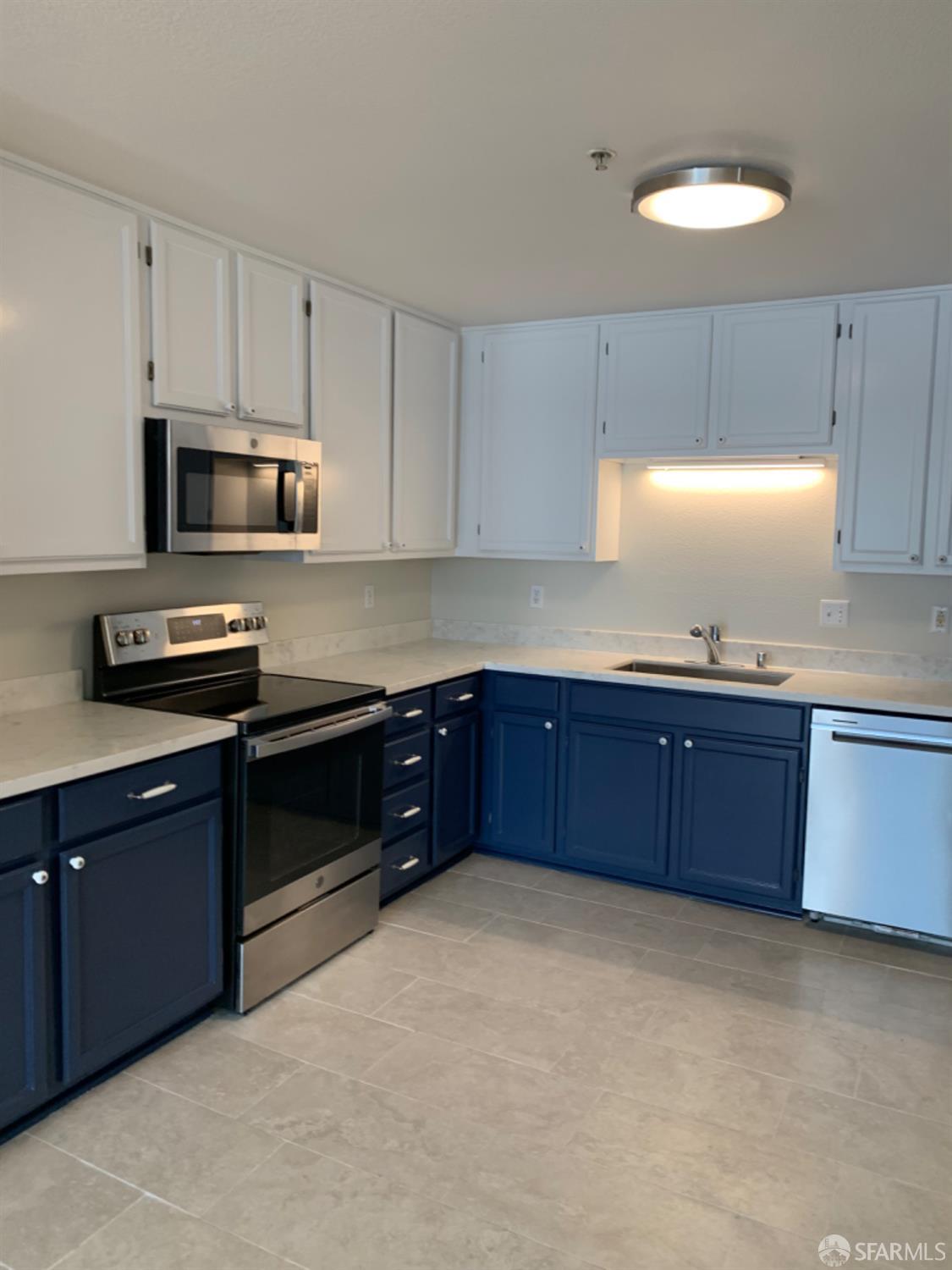 Detail Gallery Image 6 of 15 For 550 S Van Ness Ave #301,  San Francisco,  CA 94110 - 1 Beds | 1 Baths