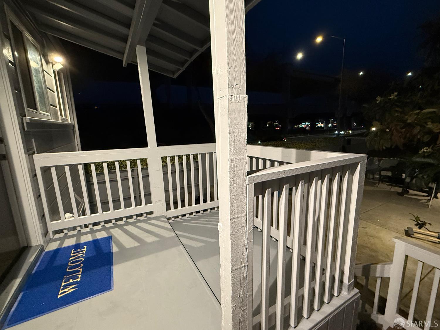 Detail Gallery Image 4 of 27 For 766 Thornton Ave, San Francisco,  CA 94124 - 6 Beds | 3 Baths