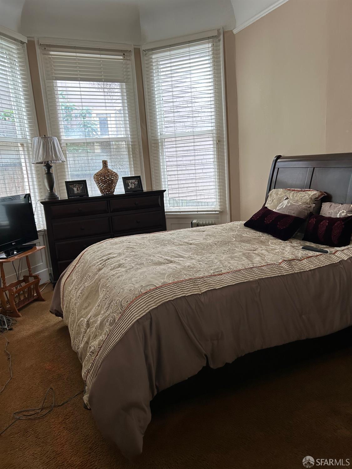 Photo #4: 426098759 Listing: Photo #4