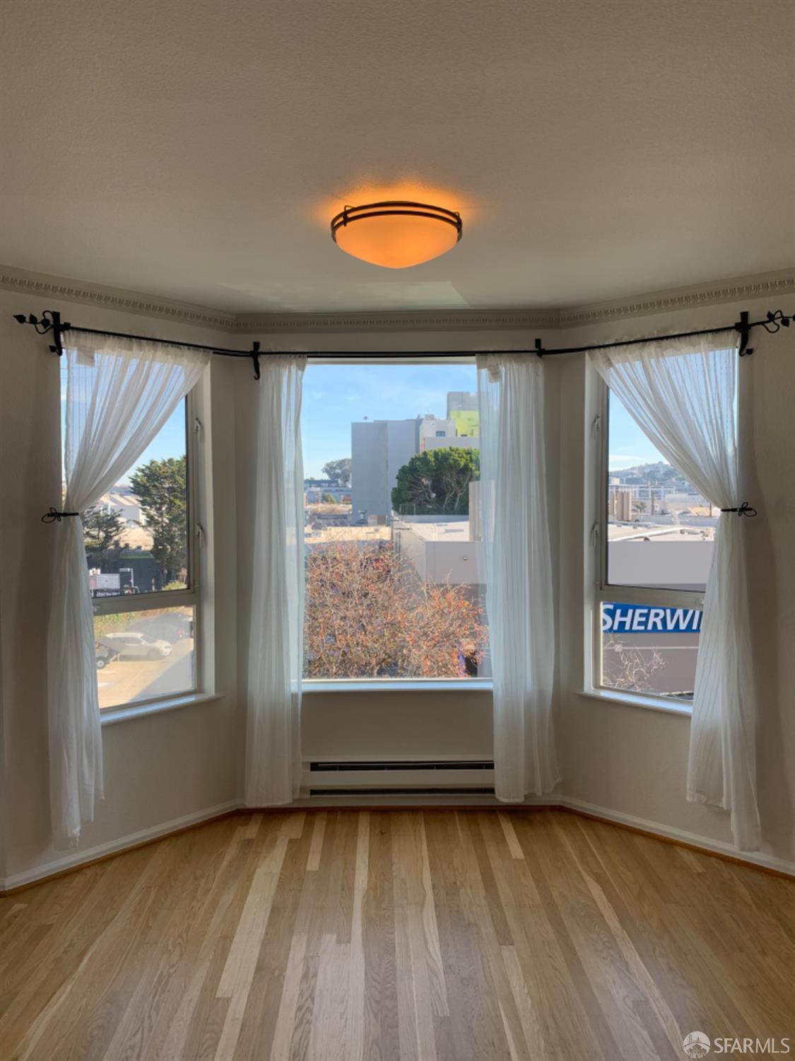 Detail Gallery Image 11 of 15 For 550 S Van Ness Ave #301,  San Francisco,  CA 94110 - 1 Beds | 1 Baths