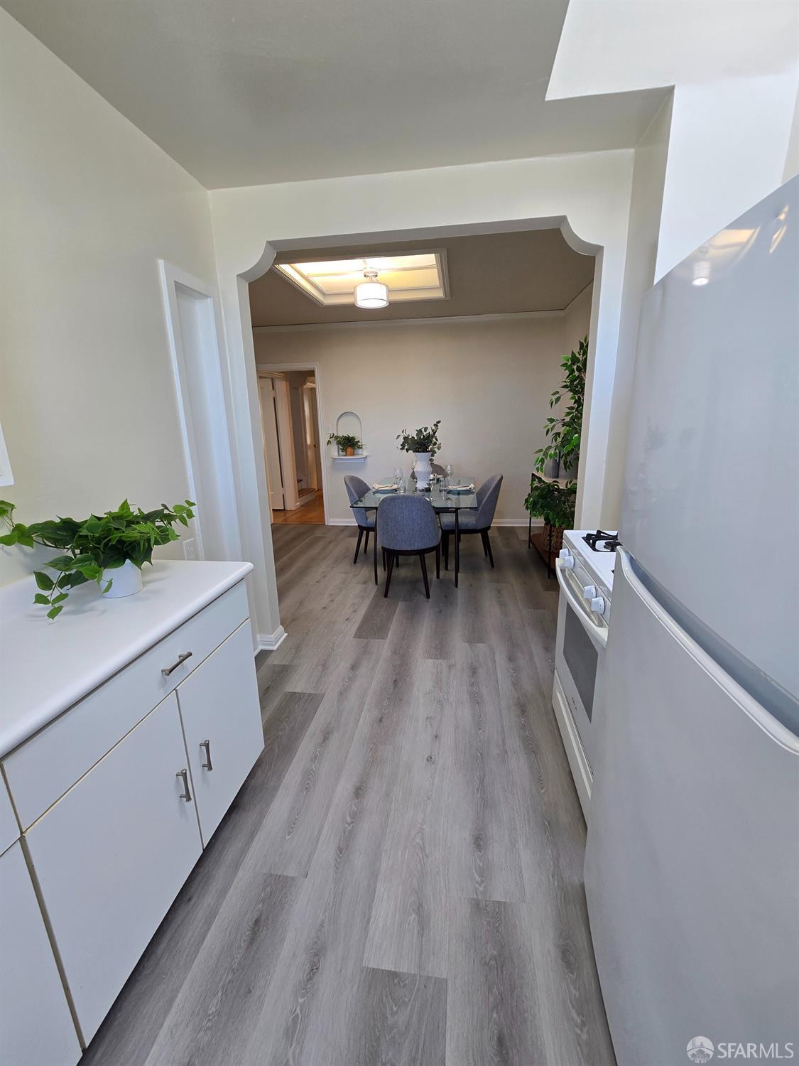 Detail Gallery Image 8 of 20 For 316 Hillside Blvd, Daly City,  CA 94014 - 3 Beds | 1 Baths