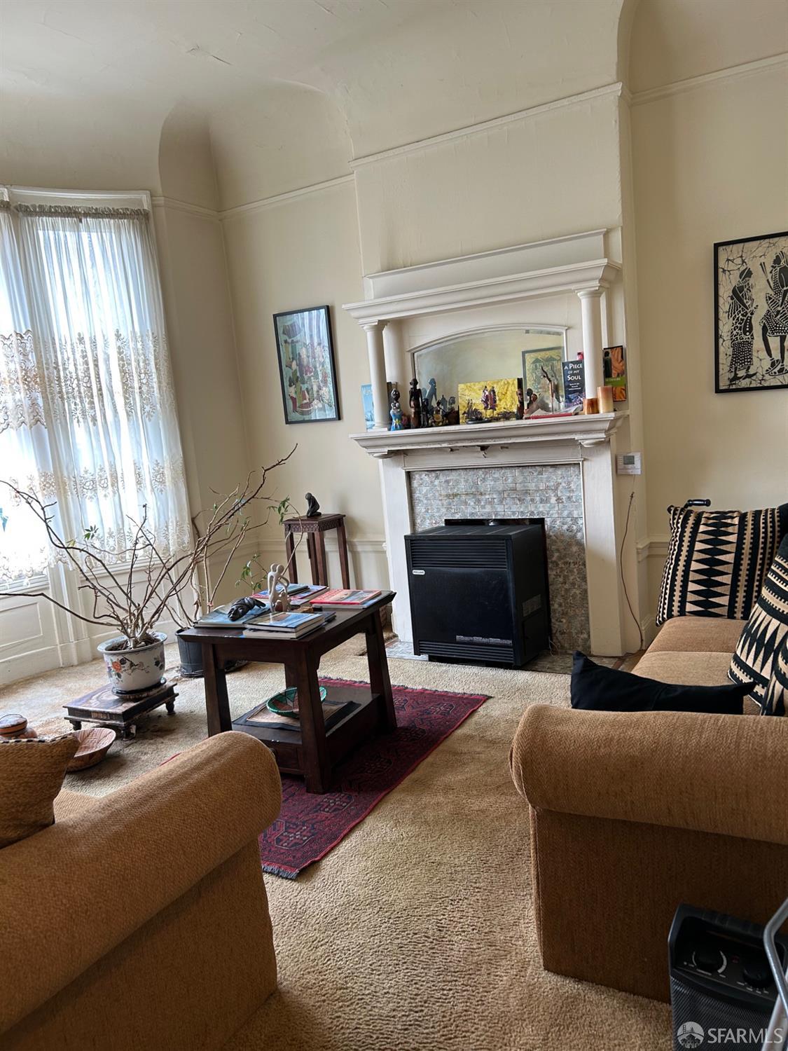 Photo #2: 426098759 Listing: Photo #2