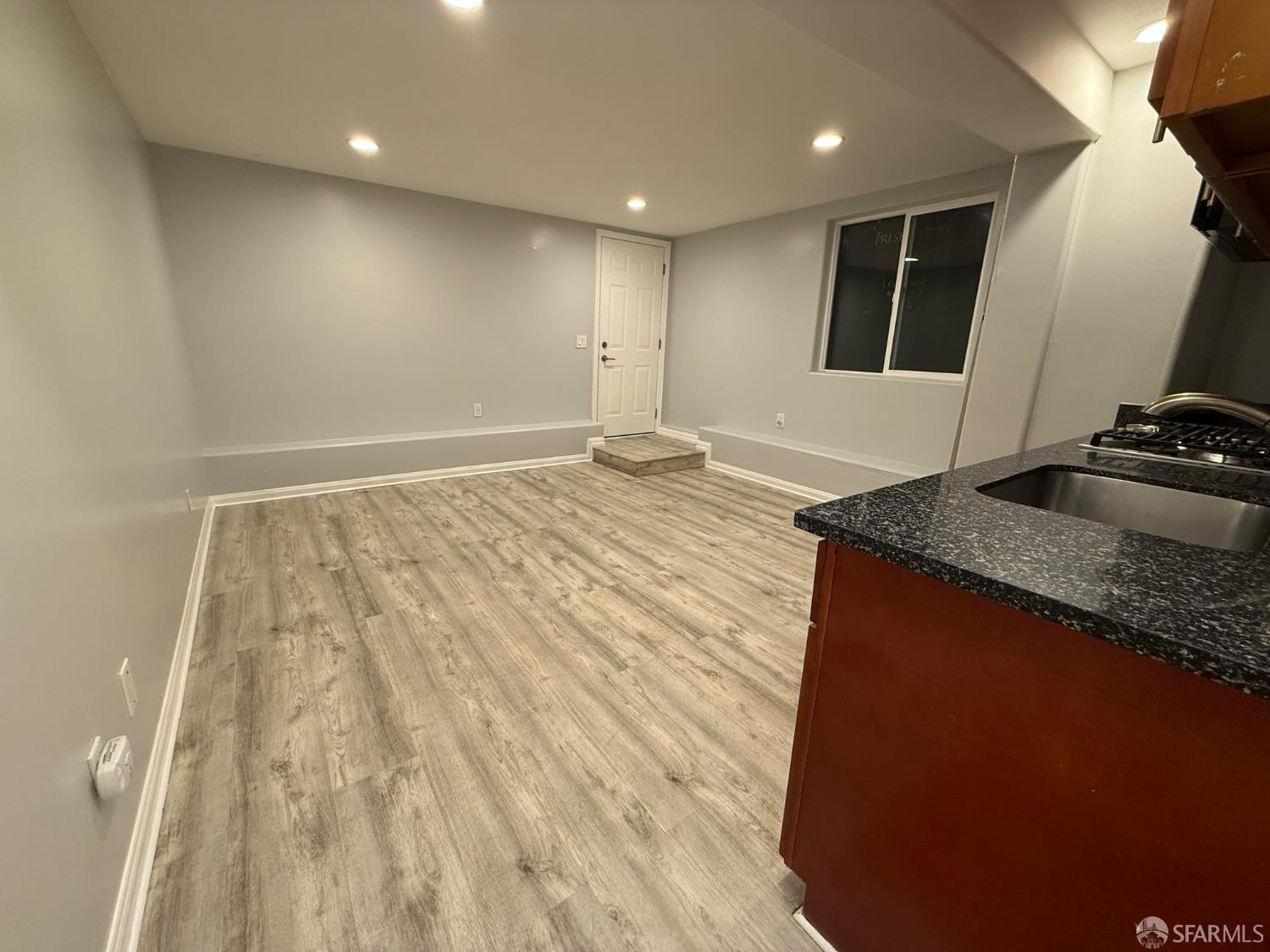 Detail Gallery Image 13 of 27 For 766 Thornton Ave, San Francisco,  CA 94124 - 6 Beds | 3 Baths