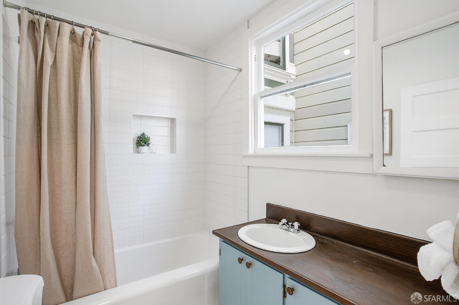 Detail Gallery Image 13 of 24 For 301 Day St, San Francisco,  CA 94131 - 2 Beds | 2 Baths