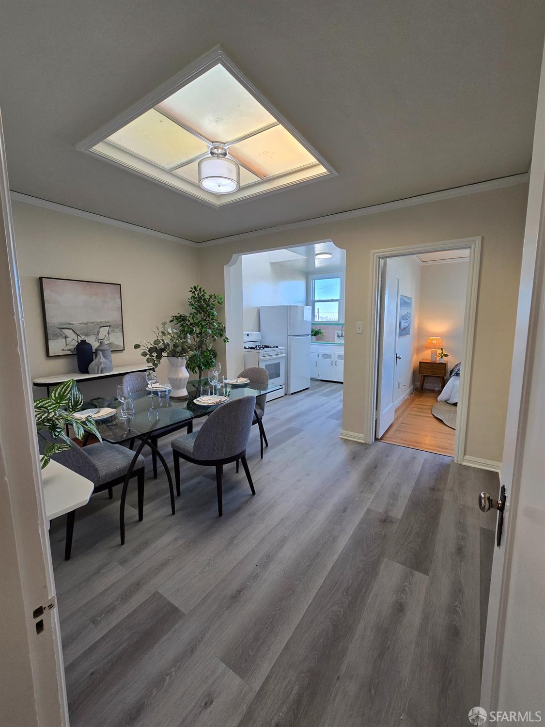 Detail Gallery Image 6 of 20 For 316 Hillside Blvd, Daly City,  CA 94014 - 3 Beds | 1 Baths