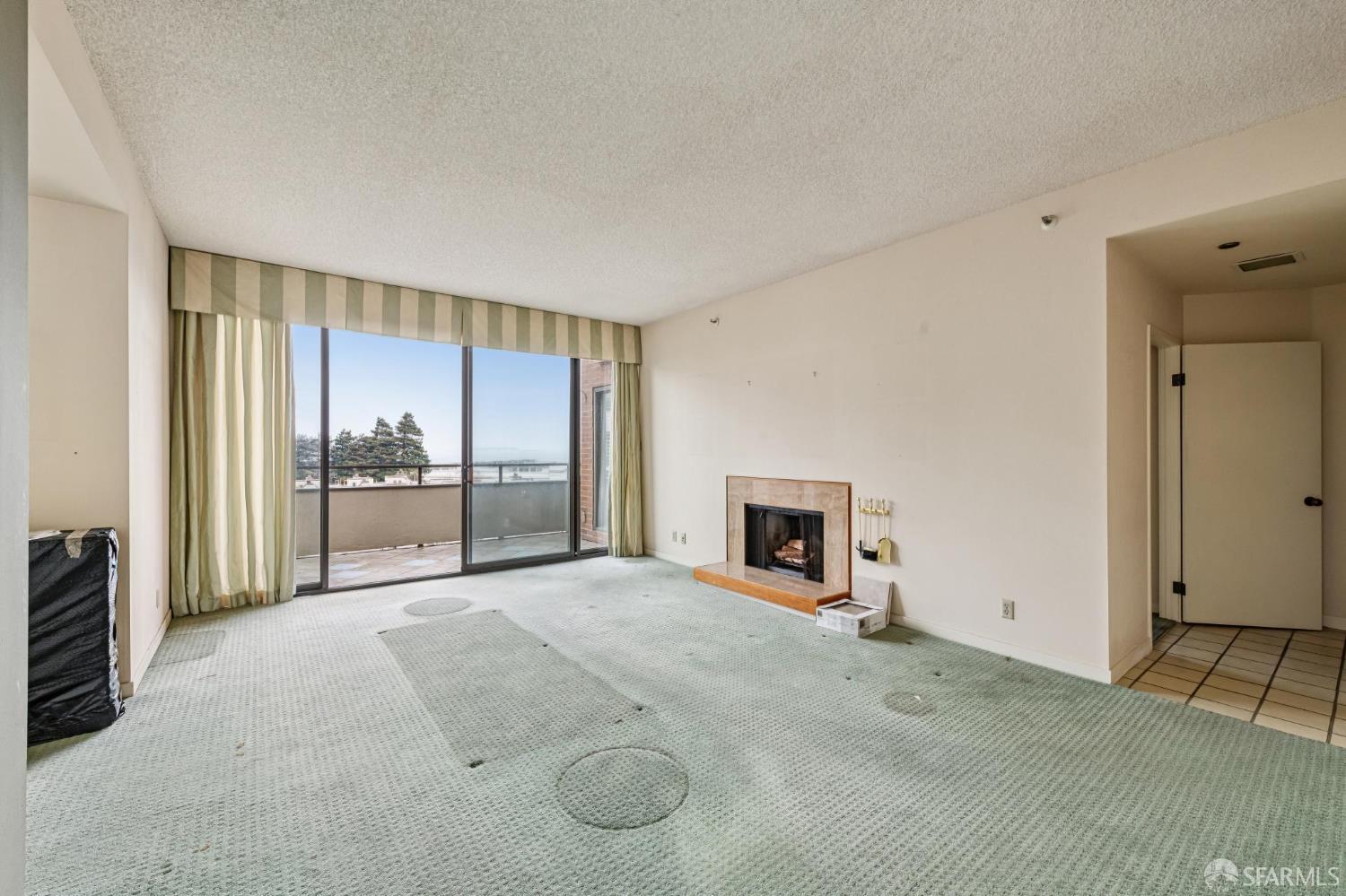Detail Gallery Image 9 of 52 For 101 Lombard St 401e,  San Francisco,  CA 94111 - 2 Beds | 2 Baths