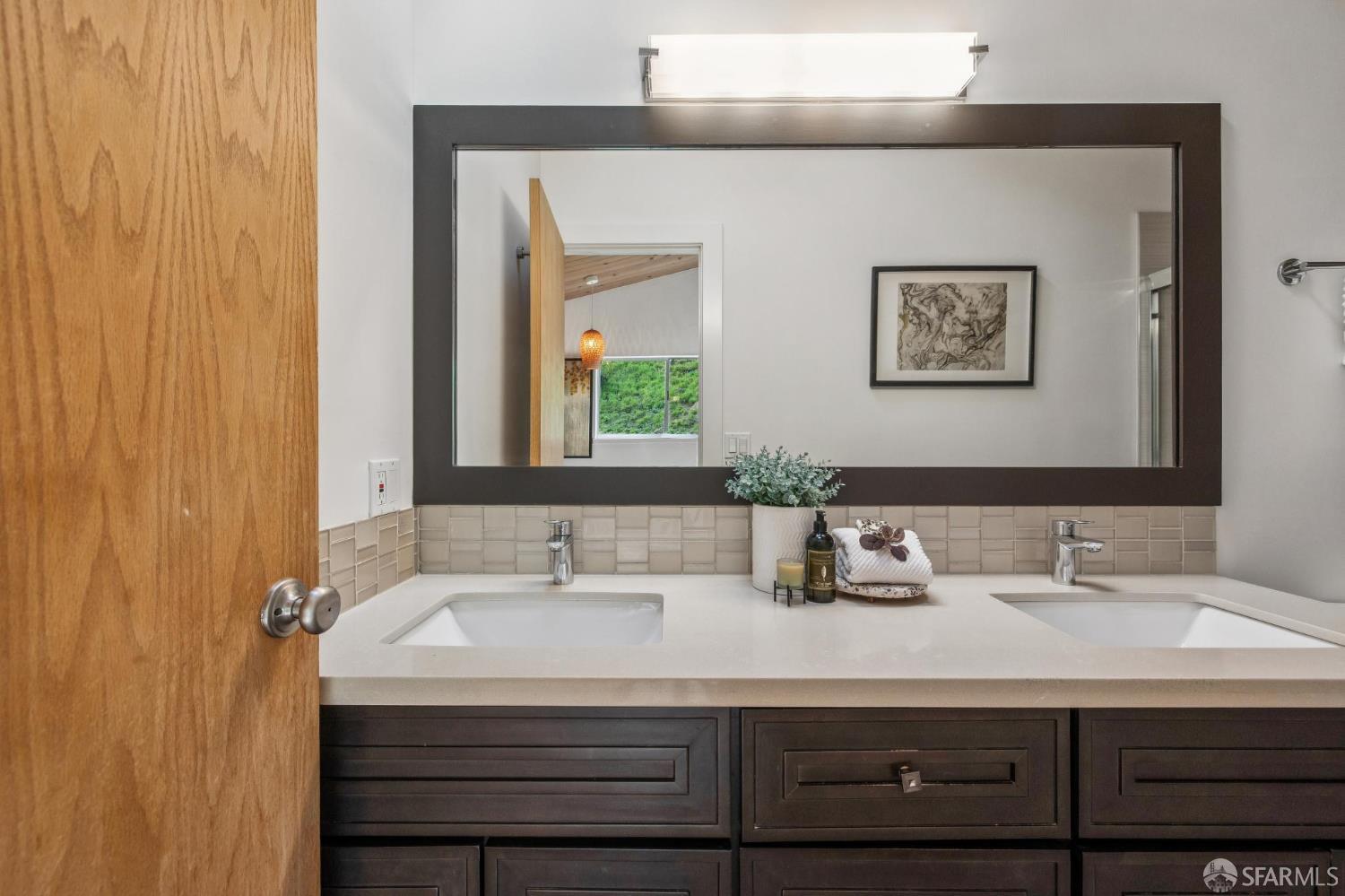 Detail Gallery Image 39 of 69 For 6340 Melville Dr, Oakland,  CA 94611 - 3 Beds | 2 Baths