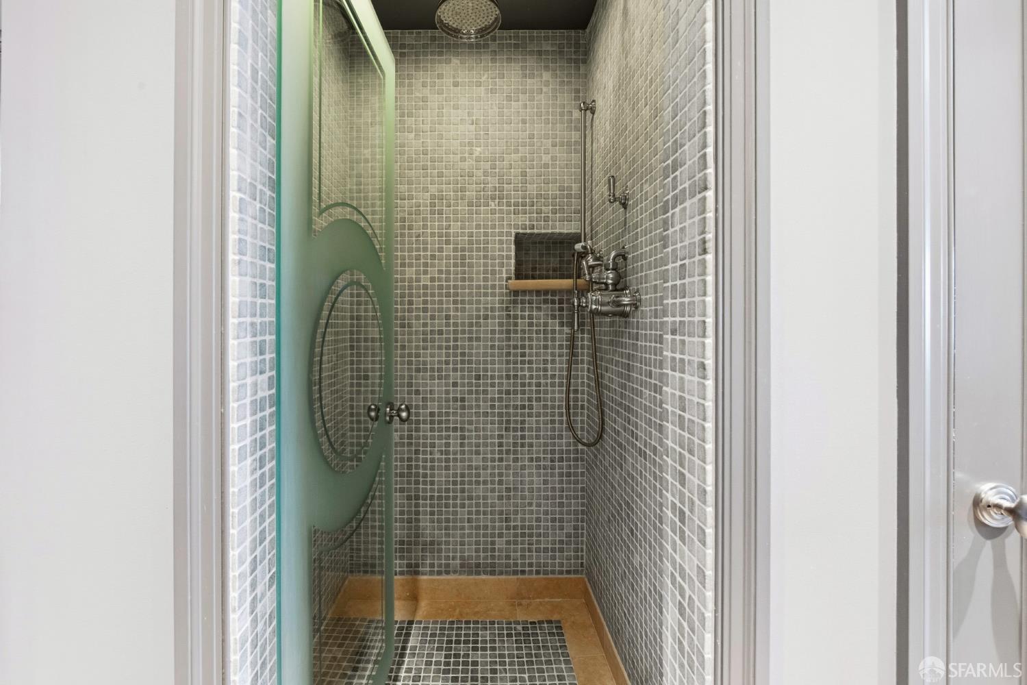 Detail Gallery Image 64 of 84 For 2500 Divisadero St, San Francisco,  CA 94115 - 8 Beds | 5/3 Baths