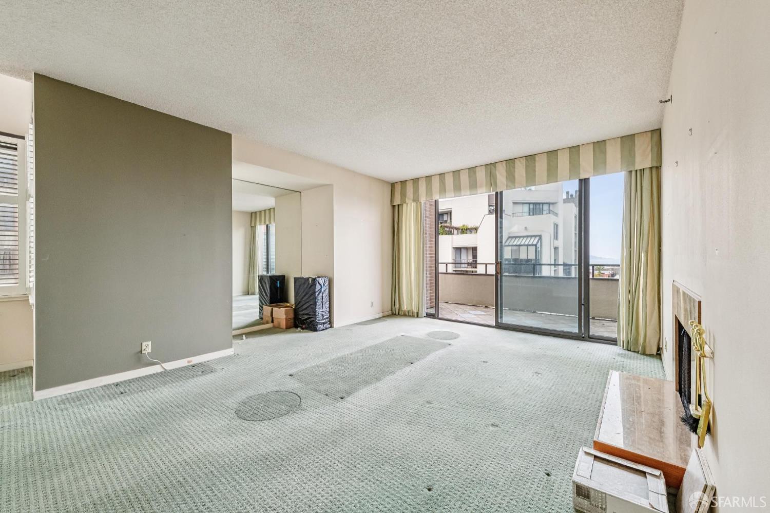 Detail Gallery Image 10 of 52 For 101 Lombard St 401e,  San Francisco,  CA 94111 - 2 Beds | 2 Baths