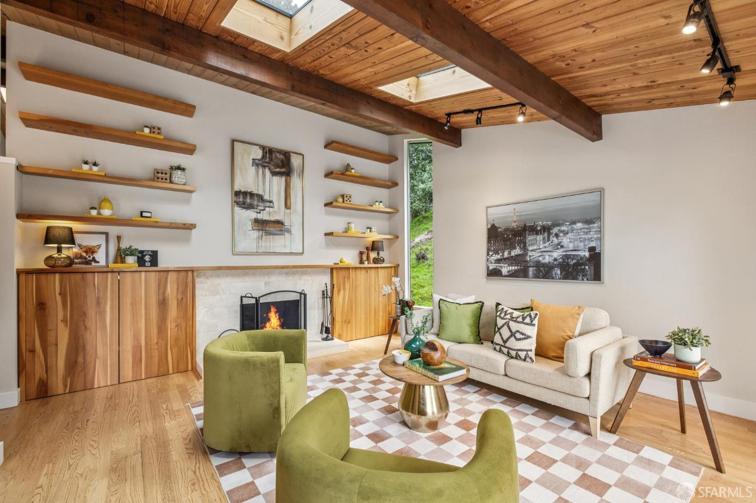 Detail Gallery Image 13 of 69 For 6340 Melville Dr, Oakland,  CA 94611 - 3 Beds | 2 Baths