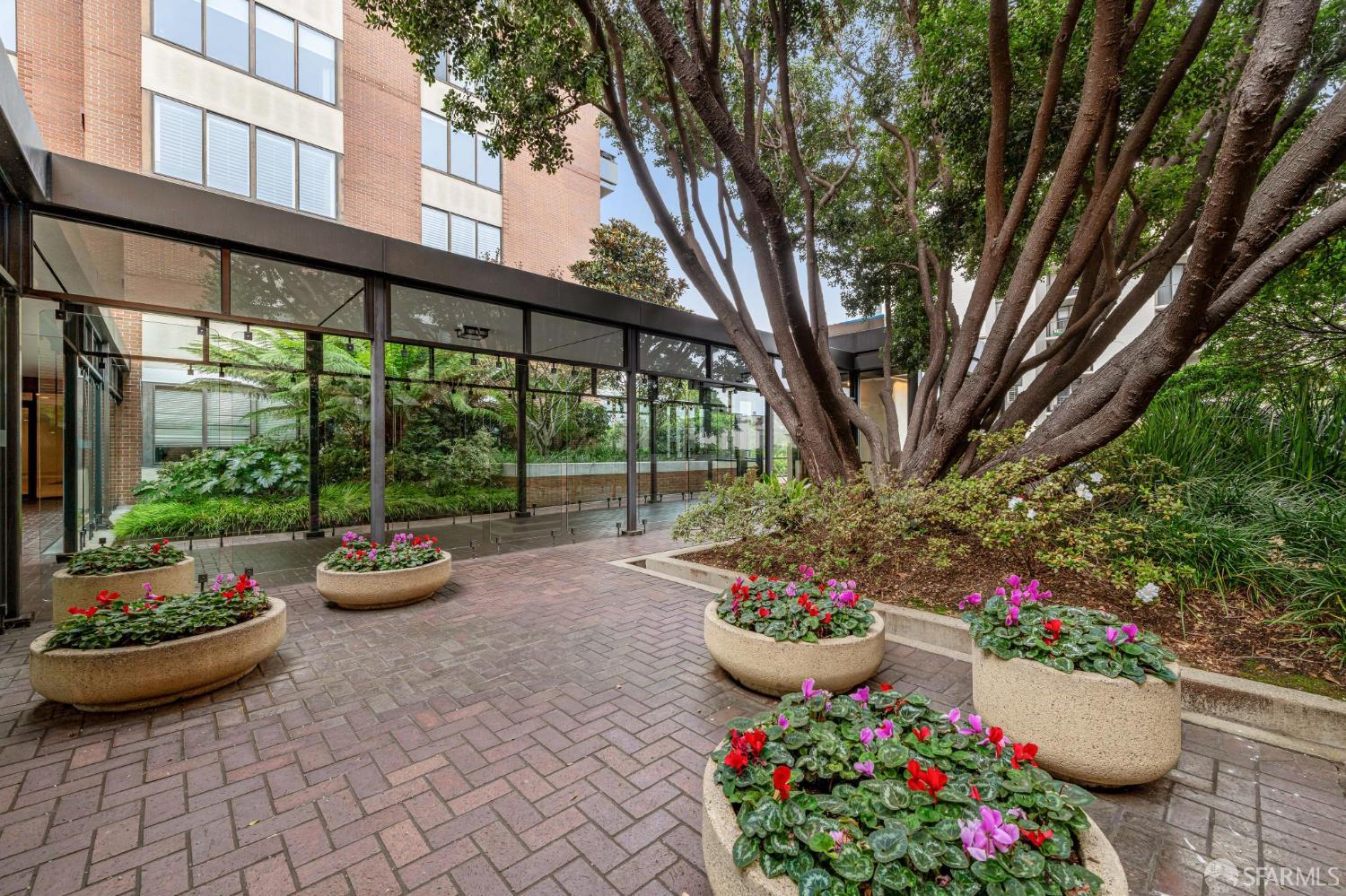 Detail Gallery Image 49 of 52 For 101 Lombard St 401e,  San Francisco,  CA 94111 - 2 Beds | 2 Baths